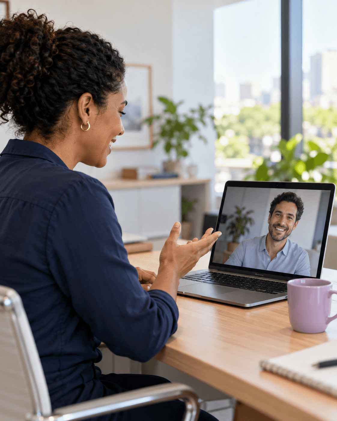 Cinco etapas em sequência, da pesquisa do tema ao crescimento dos resultados.